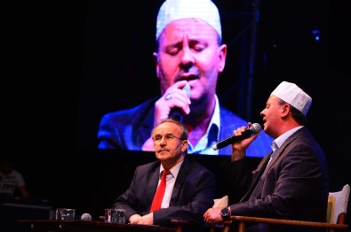 Beylikdüzü'nde Şehitler İçin Eller Göğe Açıldı