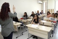 AZİZ NESİN - Buca'da 15 Ayda Bin 160 Öğrenciye Ücretsiz Ders