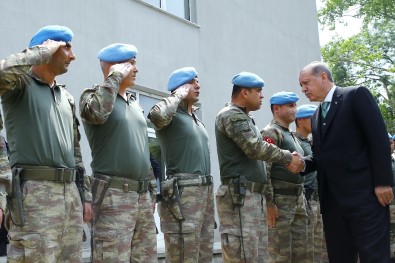 Cumhurbaşkanı Erdoğan'dan Askeri Tabura Ziyaret