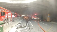 BEBEK ARABASI - İstanbul'da Korkutan Yangın
