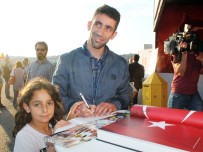 TEBRİK KARTI - 15 Temmuz Şehitlerinin Ailelerine Bayram Tebrik Kartı