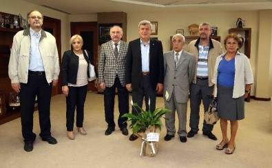 Başkan Karaosmanoğlu, DSP İl Yönetimini Konuk Etti