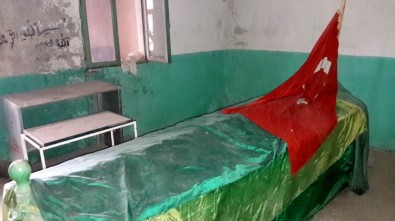 Emevi Komutanın Türbesi Bakımsız Kaldı