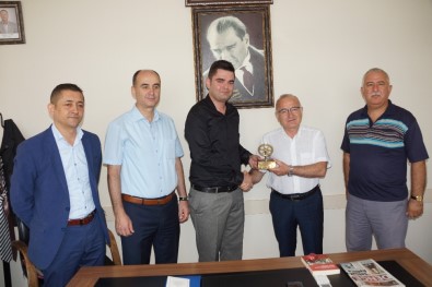 Aydın'da Mayıs Ayının Şoförü Ödülünü Aldı