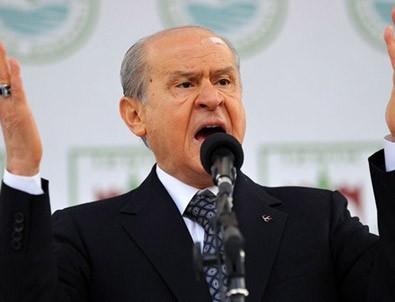 Devlet Bahçeli bombaladı