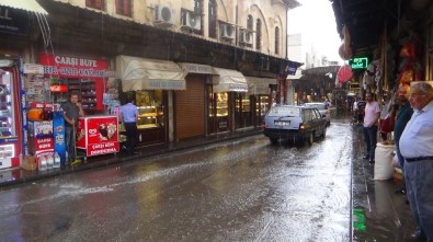 Kilis'te Aniden Bastıran Yağmur Etkili Oldu