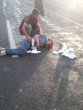 ŞÜPHELİ ARAÇ - Oltu'da Trafik Kazası Açıklaması 2 Yaralı