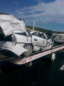 Tarsus'ta Trafik Kazası Açıklaması 3 Ölü, 3 Yaralı