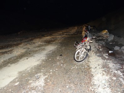 Gölpazarı'nda Motosiklet Kazası; 2 Yaralı