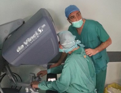 Türkiye Robotik Cerrahide Avrupa 4'Üncüsü