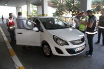 KONTROL NOKTASI - Bayram Tatili Öncesi Atatürk Havalimanı'nda Polis Denetimi