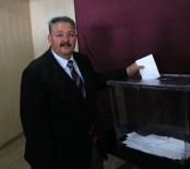 MURAT GÖĞEBAKAN - Ceyhan'ın Yeni Belediye Başkanı AK Parti'li Boydak Oldu