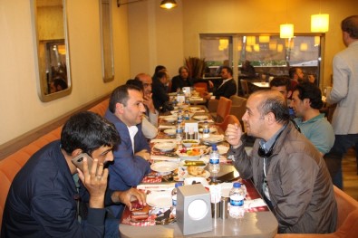 Forum Erzurum'dan Gazetecilere İftar Yemeği