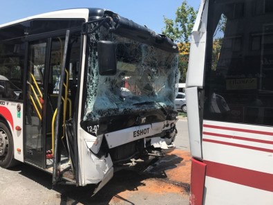 Halk Otobüsleri Çarpıştı Açıklaması 11 Yaralı