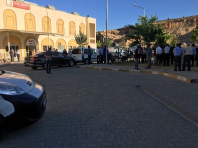 Mardin'de Evi Taradılar Açıklaması 2 Ölü, 1 Yaralı