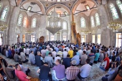 Mimar Sinan'ın Eseri Molla Çelebi Camii Yeniden İbadete Açıldı