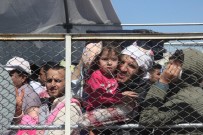 AZEZ - Ülkelerine Giden Suriyelilerin Sayısı 70 Bine Yaklaştı