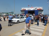 OCAKLAR - Feribotlarda Tatil Yoğunluğu Sürüyor