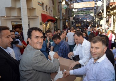 Osmangazi Belediyesi İftariyelik Dağıttı