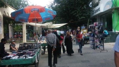 Siirt'te Bayram Alışverişi Esnafın Yüzünü Güldürdü