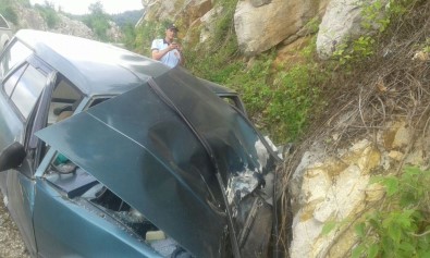 Cide'de Trafik Kazası Açıklaması1 Yaralı