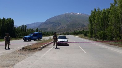 Erzincan'da Yola Tuzaklanan EYP Uzaktan Kumanda İle Patlatıldı