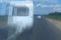 KARAVAN - Karavan Araca Böyle Çrptı