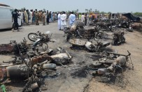 PAKİSTAN ORDUSU - Pakistan'da katliam gibi patlama: 140 Ölü
