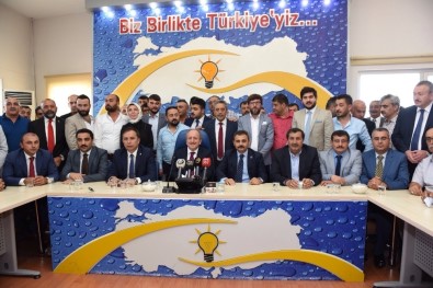 Ak Parti Çorum İl Teşkilatlarında Bayramlaşma