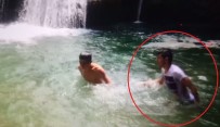 ERCAN YILMAZ - Şelalede yüzerken boğulma anı görüntülendi