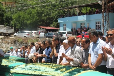 Hatay'da Kazada Hayatını Kaybeden 4 Kişi Toprağa Verildi