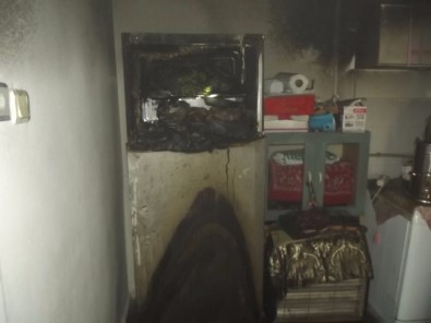Aydın'da Alev Alan Buzdolabı Evi Kül Ediyordu