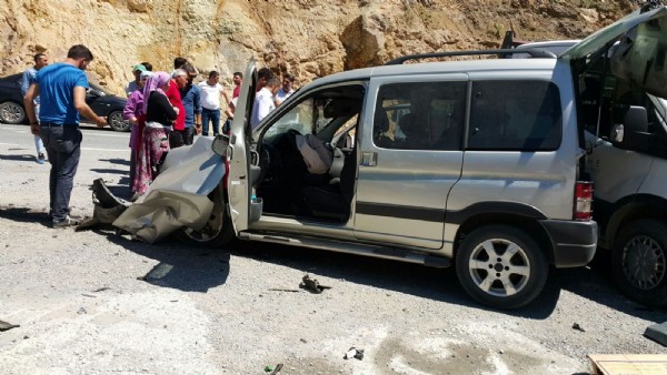 Trabzon'da feci kaza: 1 ölü, 2 yaralı