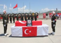 SELAHATTIN EYYUBI - Bingöllü Şehit Son Yolculuğuna Uğurlandı