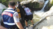 DENİZ POLİSİ - Derede Kaybolan Gencin Cansız Bedeni Bulundu