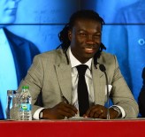 YILDIZ FUTBOLCU - Gomis Açıklaması 'Taraftarın İlgisi Beni Daha Çok Havaya Soktu'