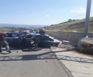 Otomobil Bariyerlere Çarptı Açıklaması 1 Çocuk Öldü, 5 Yaralı