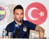 MATHIEU VALBUENA - Valbuena imzayı attı