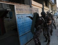 Adana'da 500 Polisle Operasyon Açıklaması 15 Gözaltı