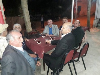 AK Parti Mensupları Her Akşam Farklı Bir Köyde İftar Yapıyor