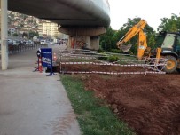 TEMEL KAZISI - Kente Üç Yeni Yaya Köprüsü Yapılıyor