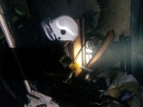 ASLANTEPE - Yangın Korkuttu