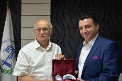 Çekül Vakfı Başkanı Prof. Dr. Metin Sözen Bozüyük Şehir Müzesi Ve Arşivi'ni Ziyaret Etti