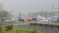 Moskova'da Fırtına Açıklaması 2 Ölü, 30 Yaralı