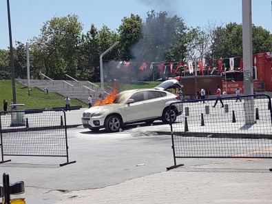 Taksim'de Panik Anları, Lüks Cip Alev Alev Yandı