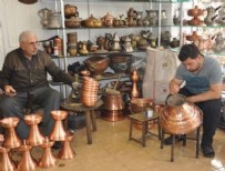KEMERKAYA - Üç kuşak bir arada bakırcılık yapıyor