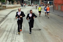 SELIMIYE CAMII - Sınırsız Dostluk İçin Koştular
