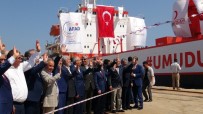 ÖZDEMİR ÇAKACAK - Türk Kızılay'ının Yardım Gemisi Somali'ye Hareket Etti