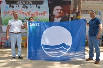 SAHIH - Başkan Uysal, Mavi Bayrakları Teslim Aldı