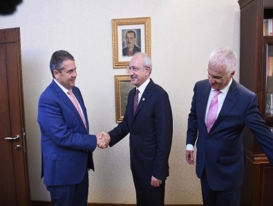 Kılıçdaroğlu, Almanya Dışişleri Bakanı Gabriel'le Görüştü